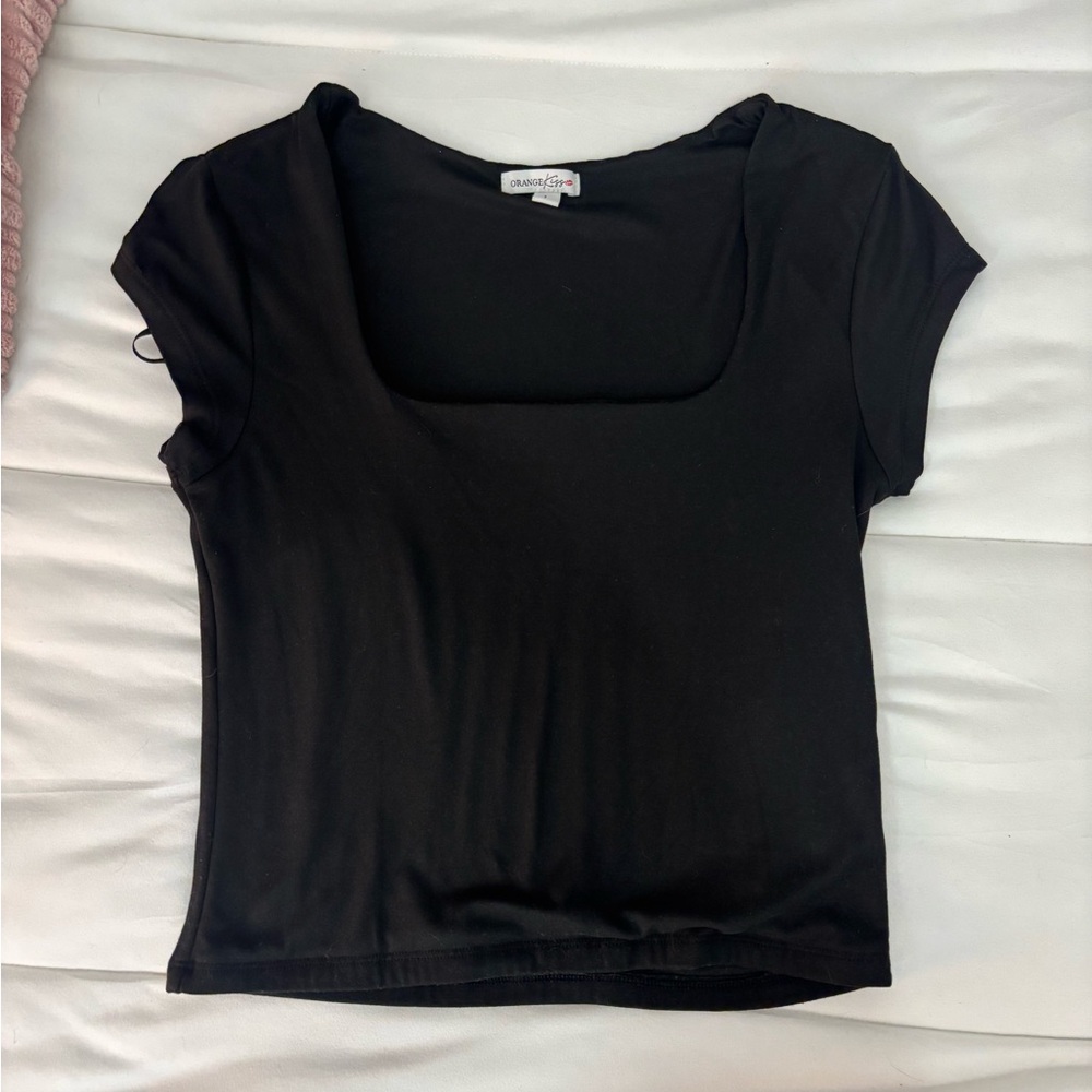 Black short sleeve